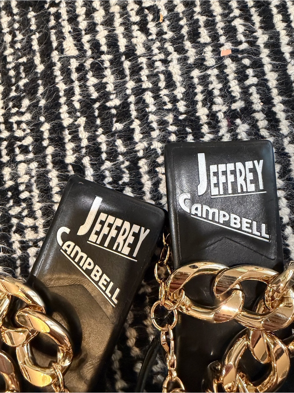 Jeffrey Campbell Ring on it Sandal with Gold Chain & Large Crystal - Picture 4 of 5